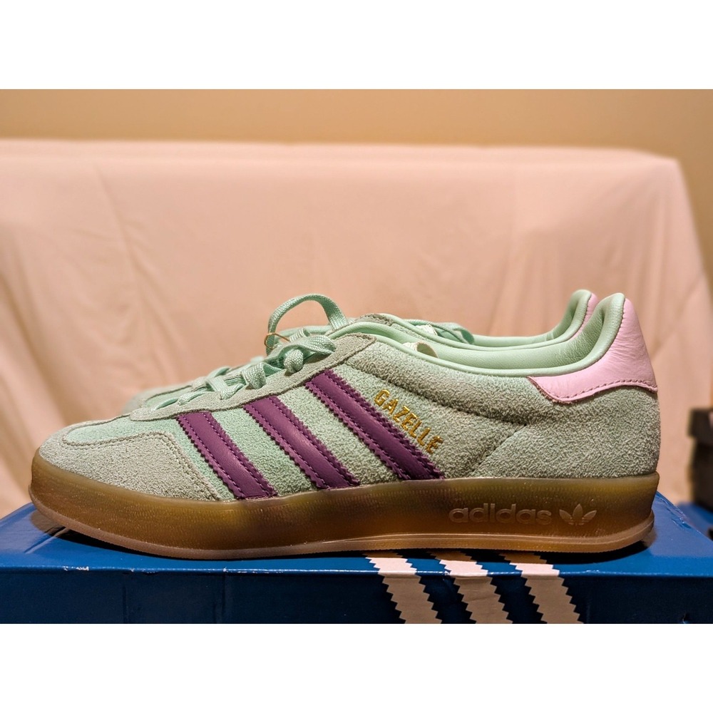 Gazelle Indoor ShoesWomen 6 Clear Mint / Active Purple / Ice‎ Lavender